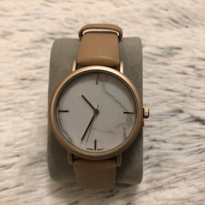 White marble face rose gold and tan watch